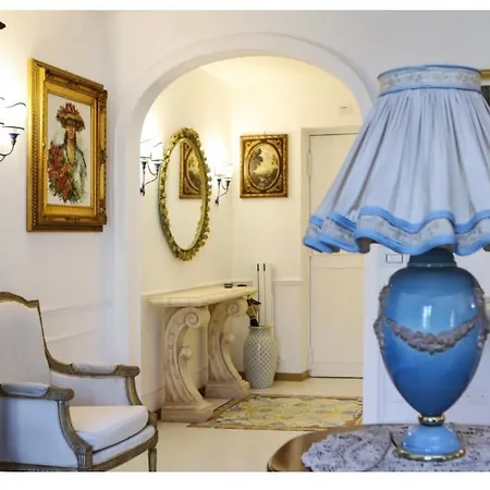 Luxury House Mergellina Appartement *