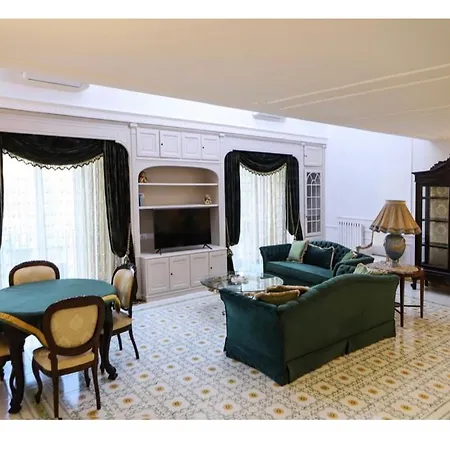 Luxury House Mergellina * Napels